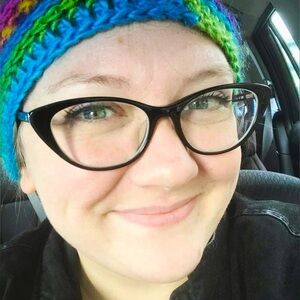 Meet your Posher, Denae